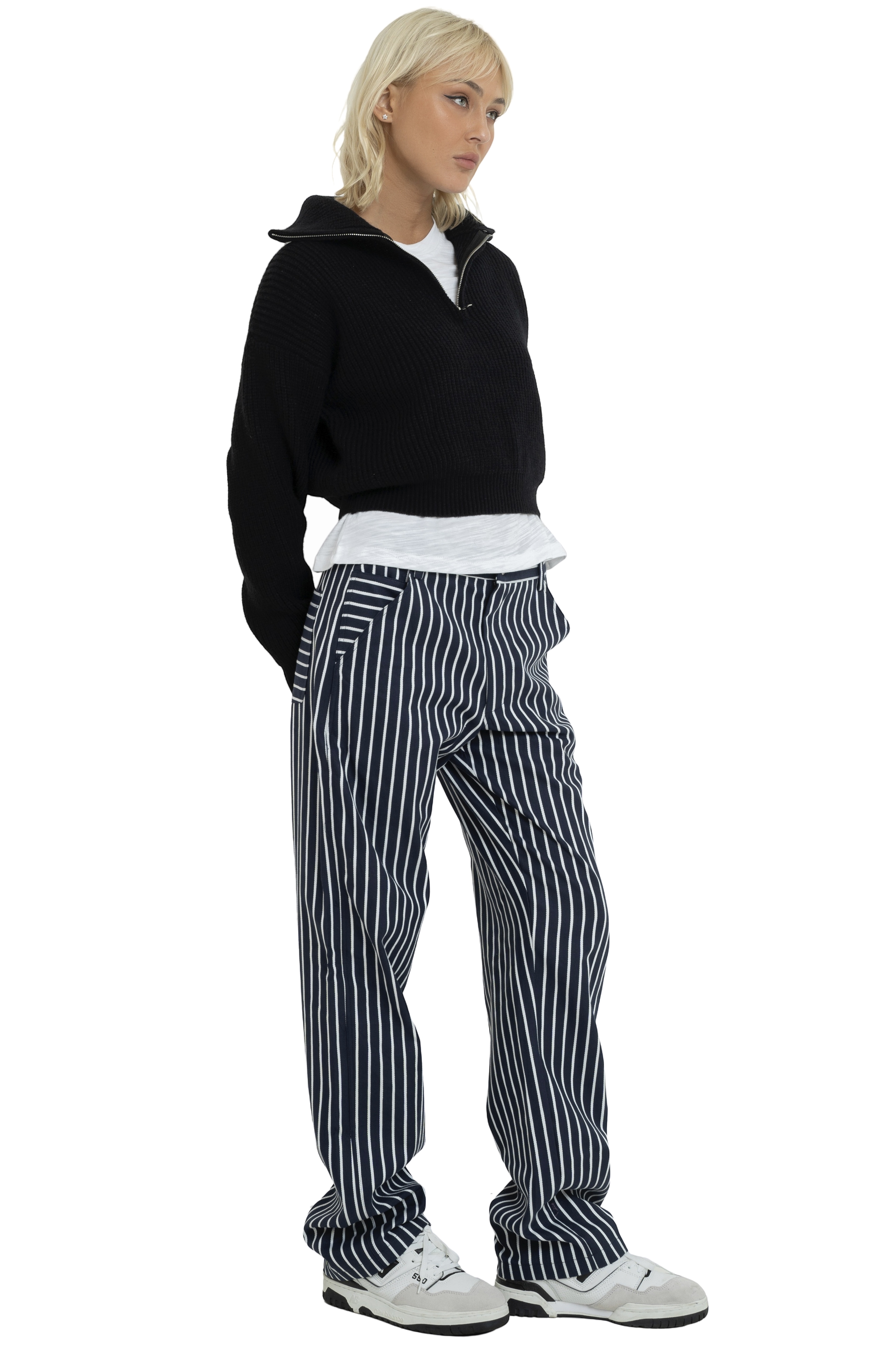 KARO SWEATER - BLACK