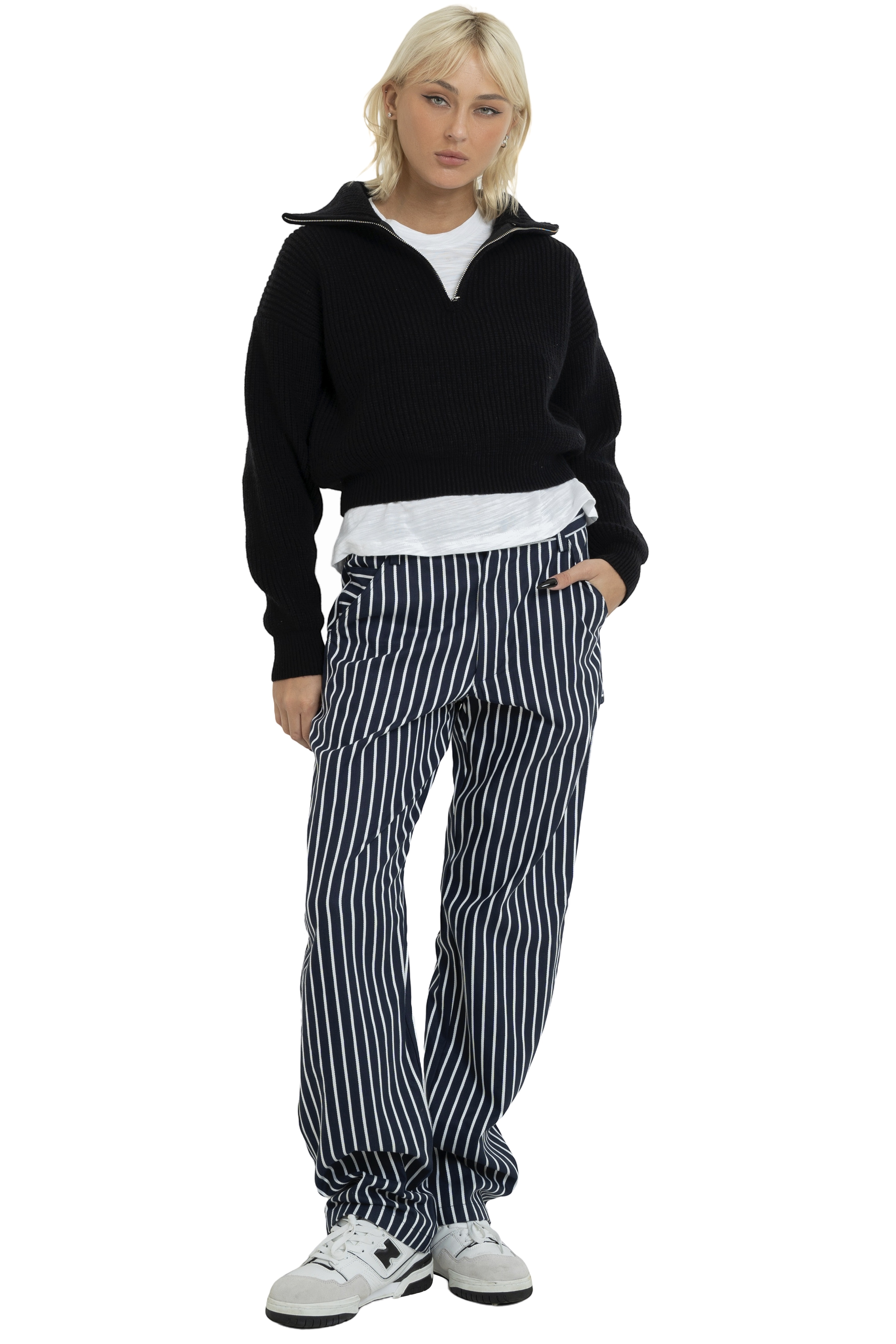 KARO SWEATER - BLACK