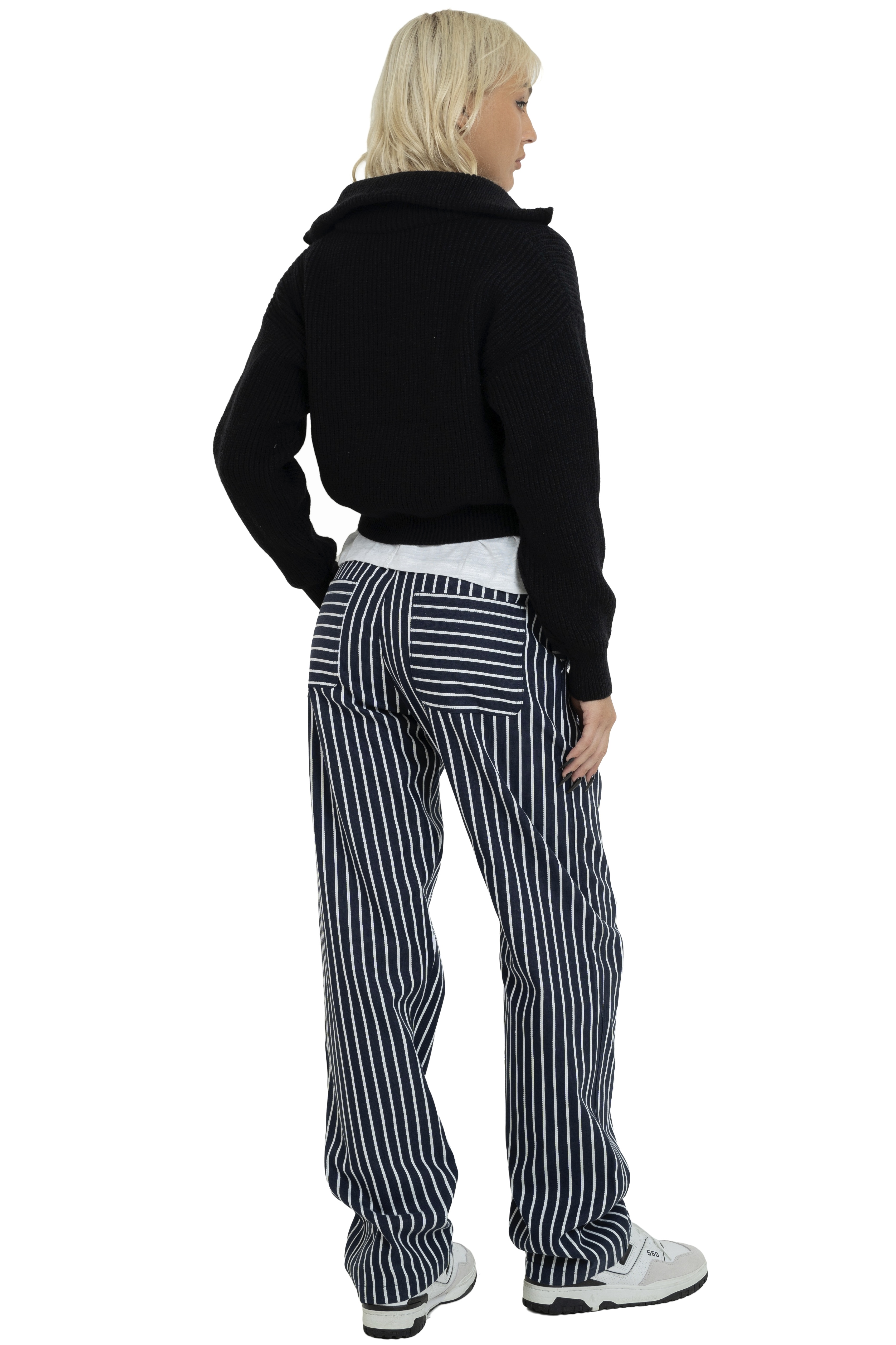 KARO SWEATER - BLACK