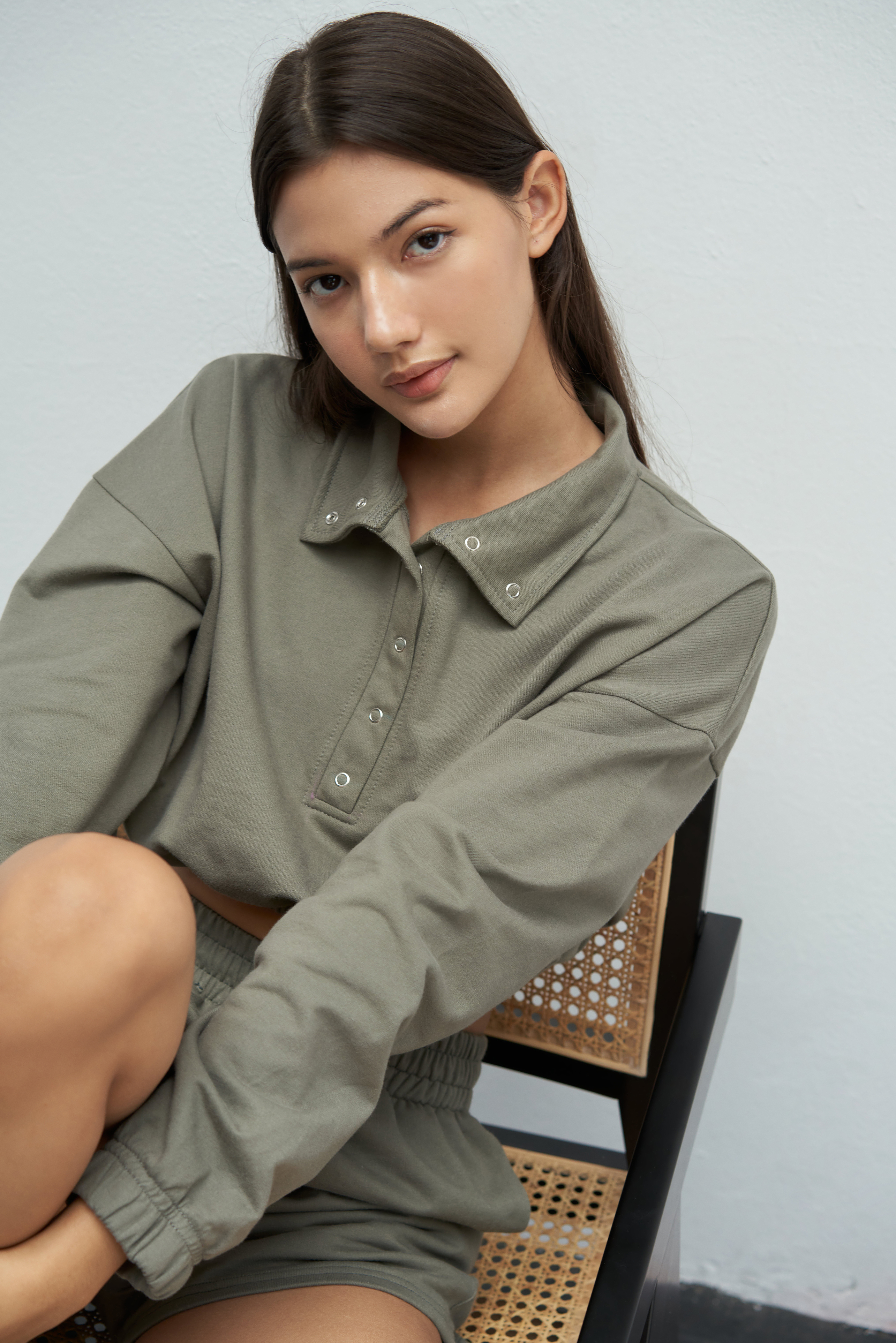 CROPPED SWEATSHIRT - SAGE GREEN