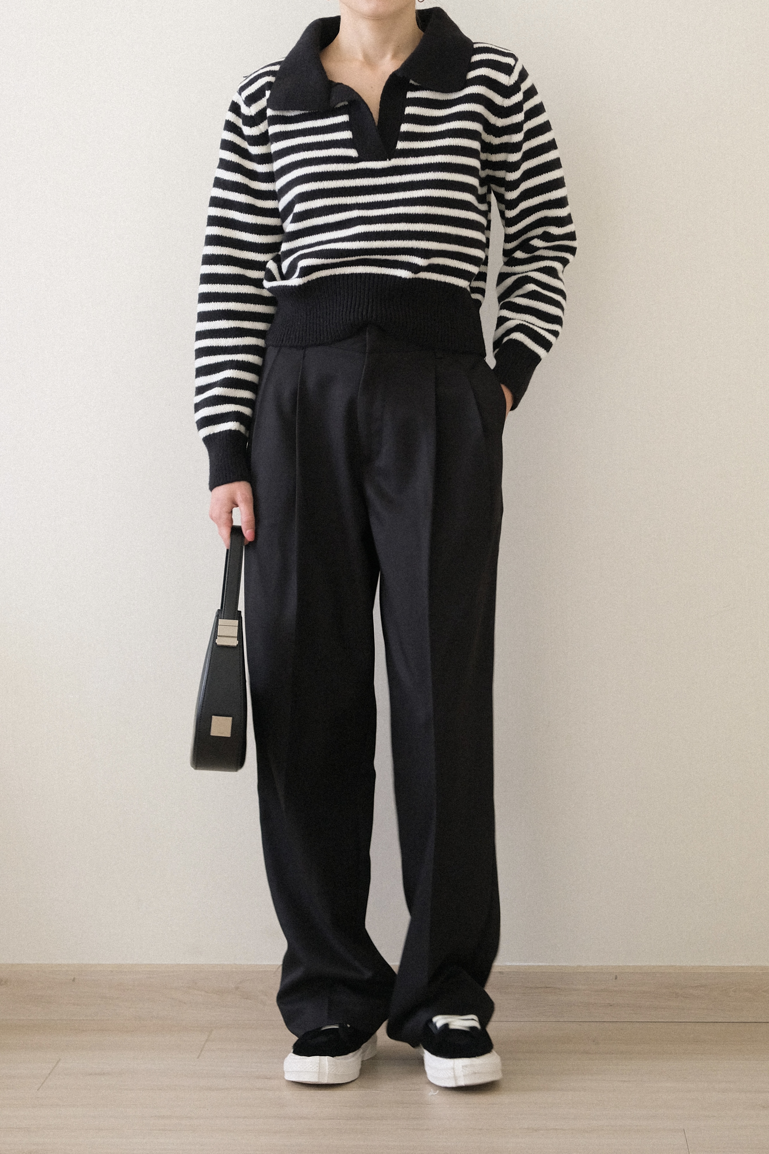 HANS SWEATER - BLACK STRIPED 