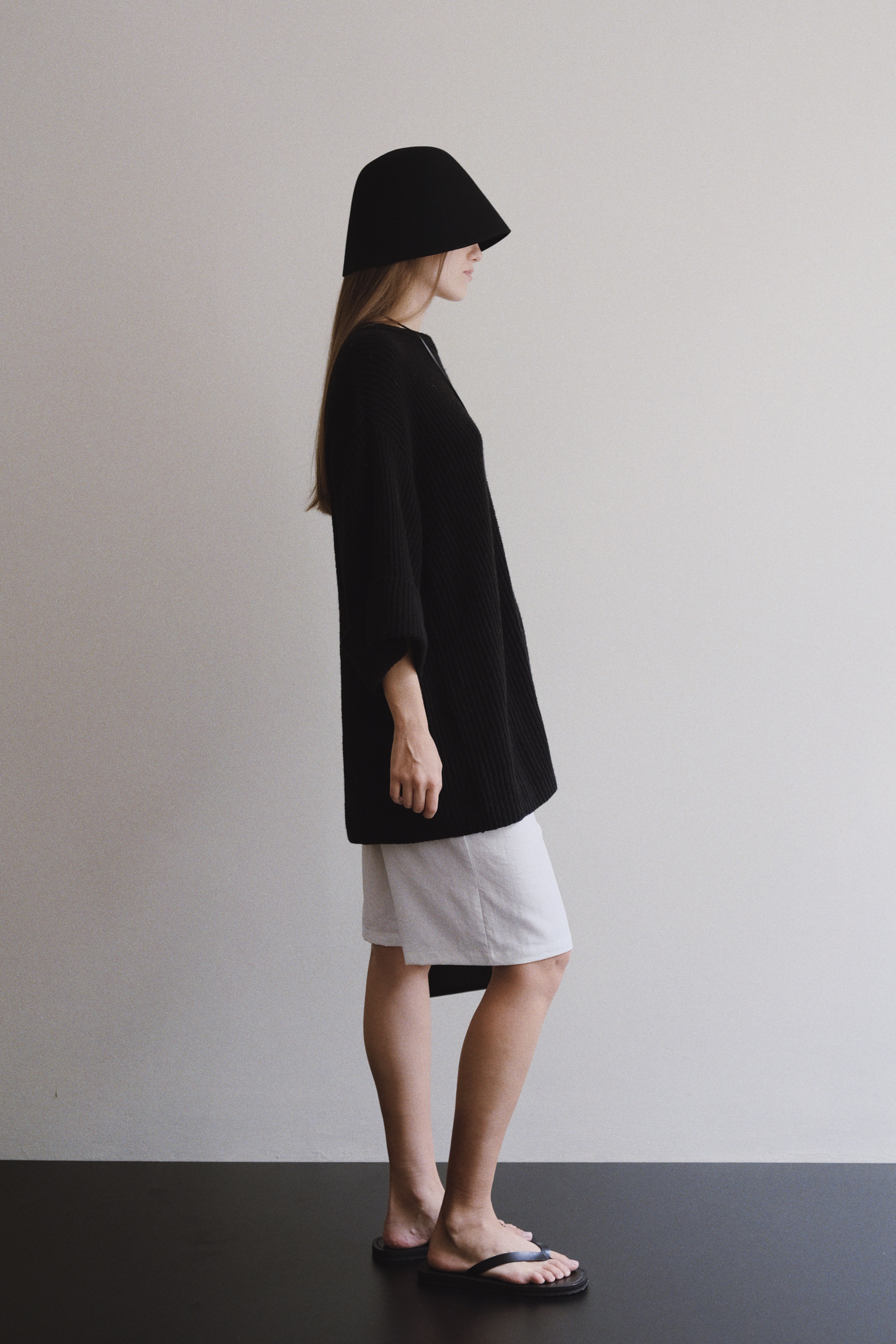 HAMOUR TOP - BLACK