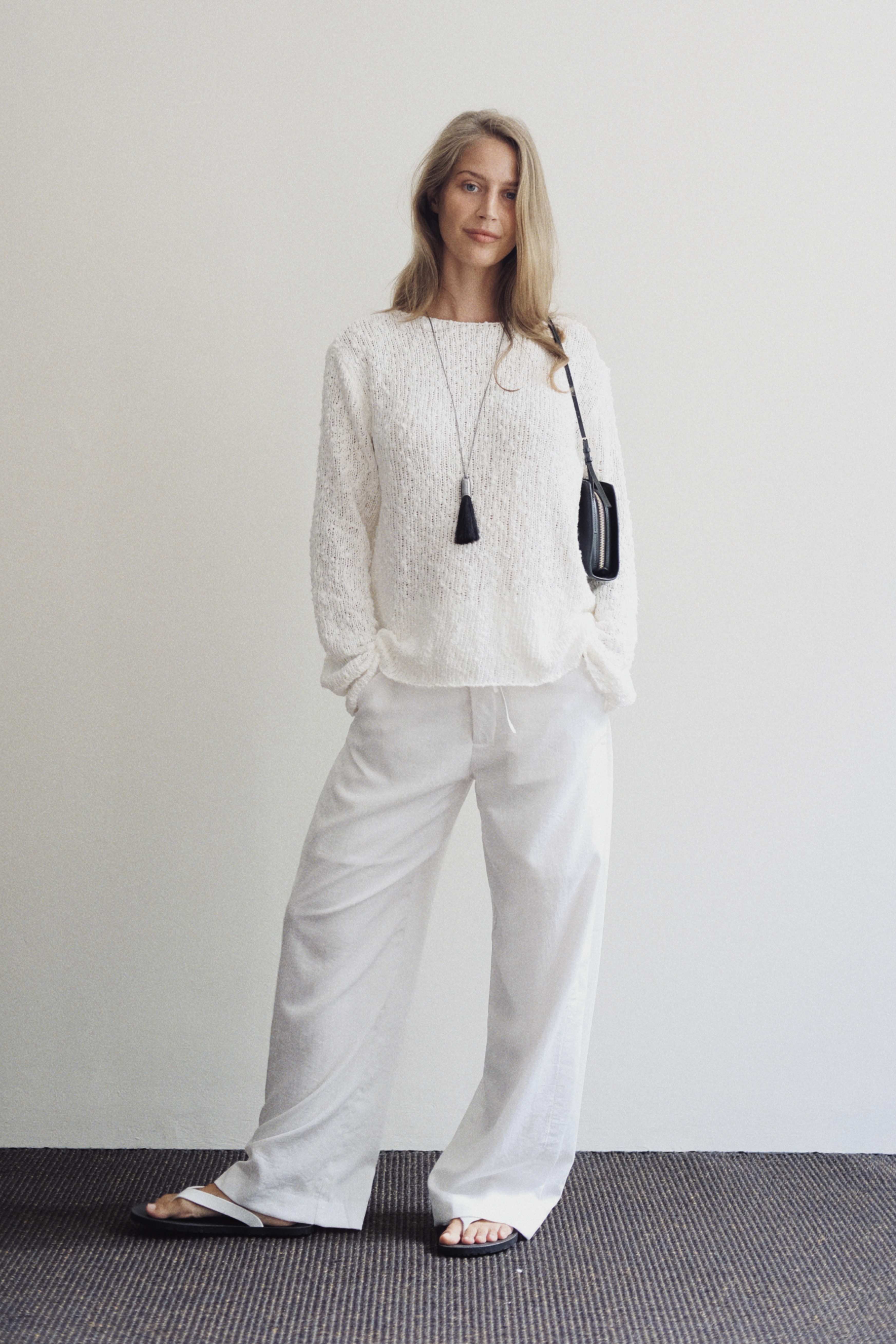 SAISON TOP - WHITE